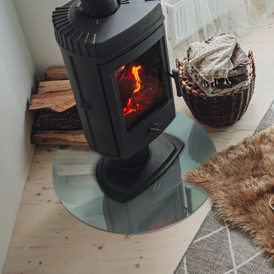 Vetro sotto il camino con delicato motivo marmoreo