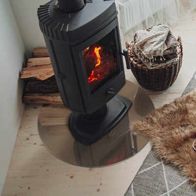 Vetro sotto il camino di colore marrone