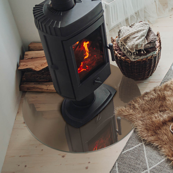 Vetro sotto il camino di colore marrone