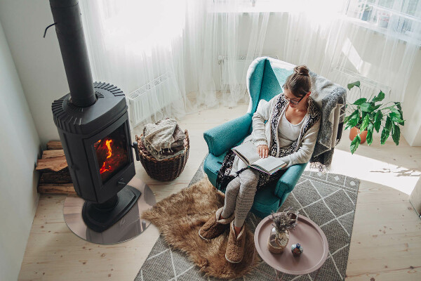 Vetro sotto il camino rotondo in colore marrone chiaro