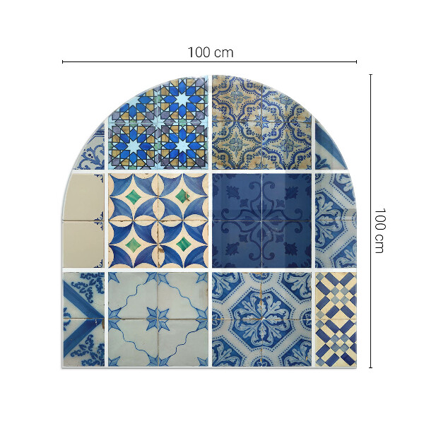 Vetro sotto il camino semiovale Motivi ceramici sullo sfondo