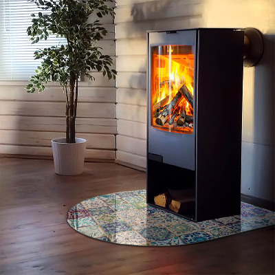 Vetro sotto il camino semiovale con motivi decorativi a mosaico