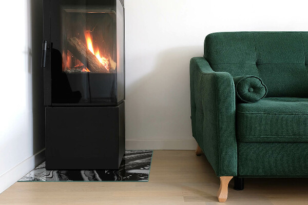 Vetro sotto stufa con linee e onde in una versione moderna