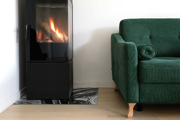 Vetro sotto stufa con linee e onde in una versione moderna