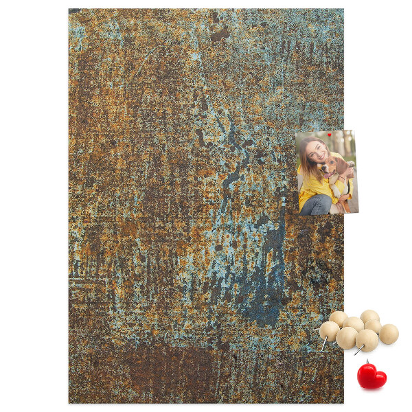 Bacheca in sughero con texture rustica e accenti blu