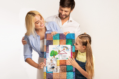 Lavagna in sughero con mosaico di quadrati in legno colorati