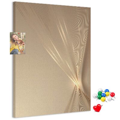 Bacheca di sughero con stampa di linee delicate su sfondo beige