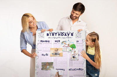 Lavagna in sughero calendario dei compleanni con decorazione di palloncini colorati