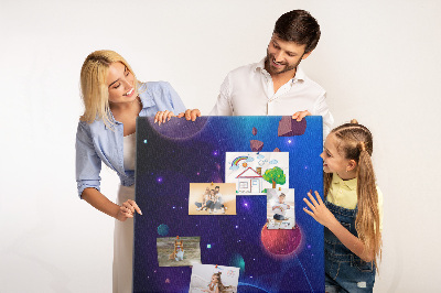 Lavagna in sughero con stampa paesaggio spaziale con pianeti e asteroidi