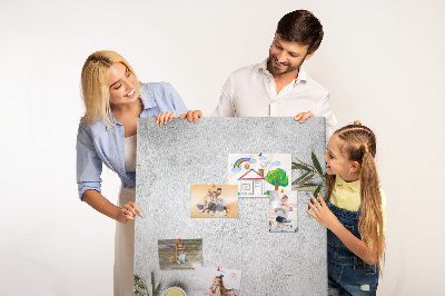 Lavagna in sughero con sfondo minimalista e accenti verde oliva