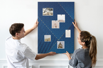 Bacheca di sughero con design moderno nei toni del blu