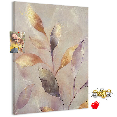 Bacheca di sughero con stampa di foglie delicate dai toni pastello
