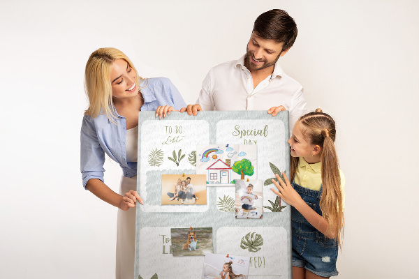Bacheca di sughero con design a tema giungla e animali esotici