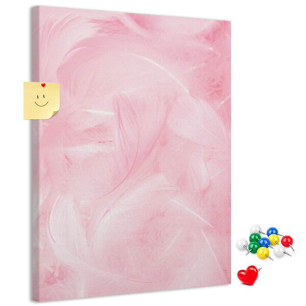 Bacheca di sughero con stampa di delicate piume rosa su sfondo