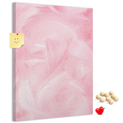 Bacheca di sughero con stampa di delicate piume rosa su sfondo
