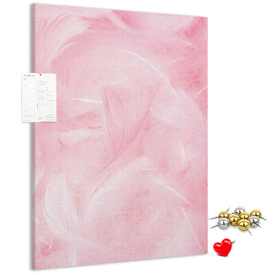 Bacheca di sughero con stampa di delicate piume rosa su sfondo