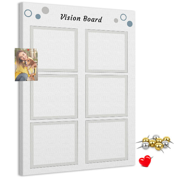 Bacheca di sughero con cornici vuote per vision board