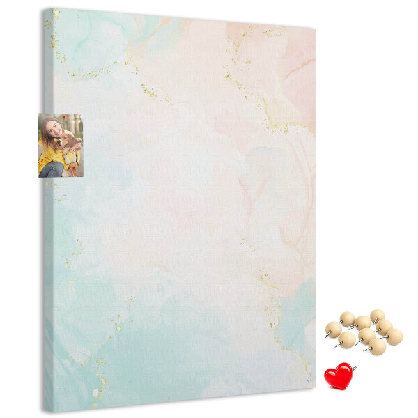 Bacheca di sughero con delicati pois color pastello e accenti dorati