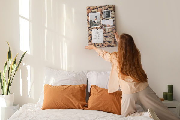 Bacheca di sughero per la raccolta di tappi di bottiglie di vino