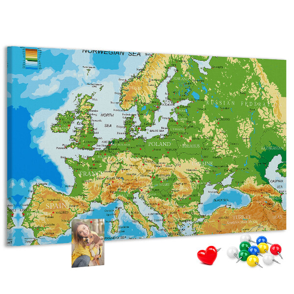 Lavagna di sughero mappa dell'Europa con indicazioni geografiche