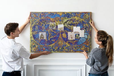 Bacheca in sughero con stampa di un'antica mappa del mondo dai colori vivaci