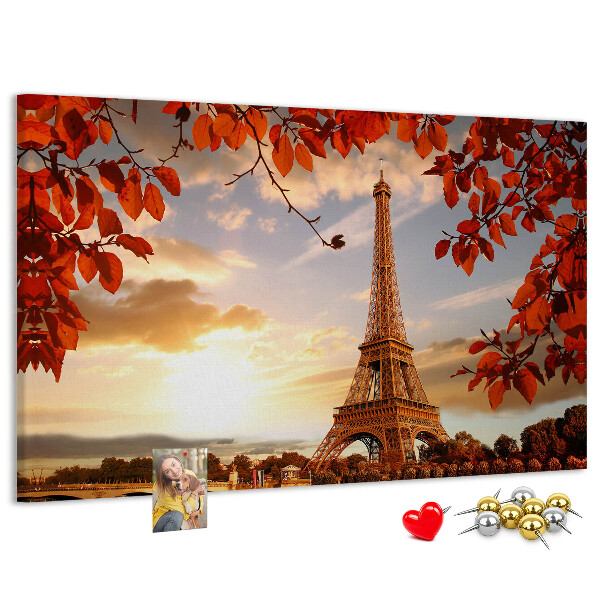Lavagna di sughero con stampa raffigurante la Torre Eiffel in un paesaggio autunnale