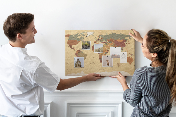 Bacheca in sughero mappa del mondo antica dai colori tenui