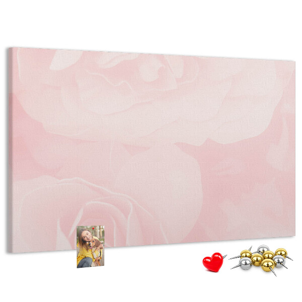 Bacheca in sughero con stampa di delicate rose rosa su sfondo chiaro