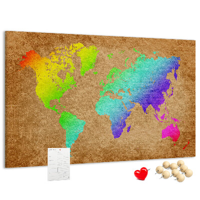 Lavagna di sughero mappa del mondo colorata su sfondo marrone