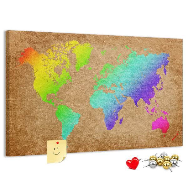 Lavagna di sughero mappa del mondo colorata su sfondo marrone