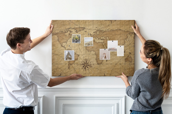 Bacheca in sughero mappa del mondo antico con bussola