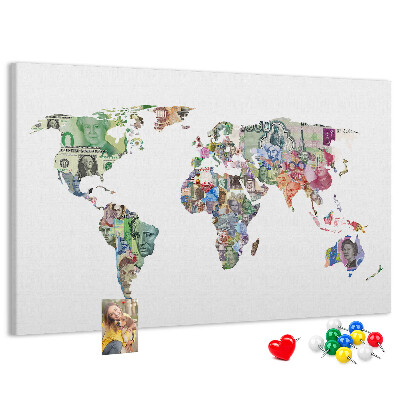 Lavagna di sughero mappa del mondo decorativa con banconote internazionali