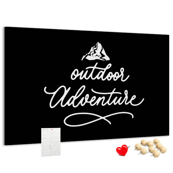 Bacheca in sughero con design avventure in montagna