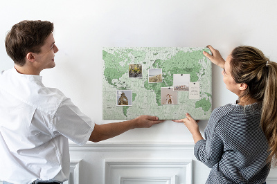 Lavagna di sughero mappa del mondo con continenti in colore verde