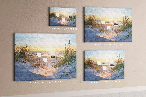 Lavagna di sughero con stampa di tramonto sulla spiaggia e sulle dune