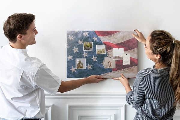 Bacheca in sughero con design a bandiera americana