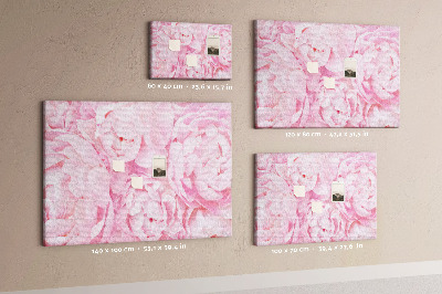Lavagna di sughero con stampa di peonie rosa in una delicata tonalità