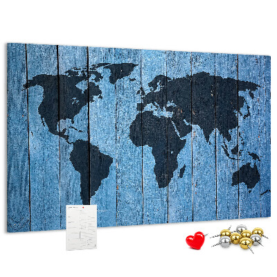 Bacheca in sughero con mappa del mondo su sfondo effetto legno