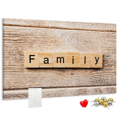 Bacheca in sughero con stampa decorativa di famiglia su sfondo di tavola in legno