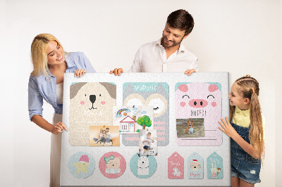Lavagna di sughero con design a quaderni colorati e animali