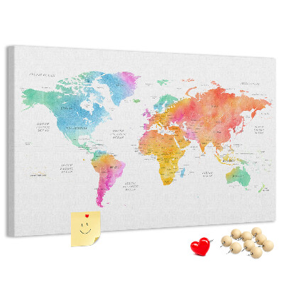 Lavagna di sughero con mappa del mondo colorata in stile acquerello