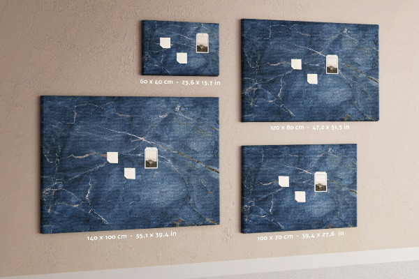 Bacheca in sughero motivo marmo blu navy con venature chiare