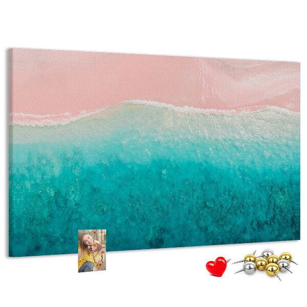 Lavagna di sughero con stampa onde oceaniche su sfondo rosa