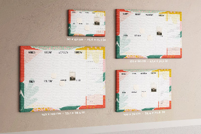Bacheca in sughero con calendario floreale dai tocchi colorati