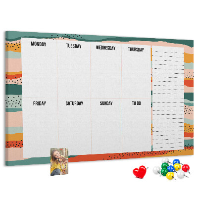 Lavagna di sughero agenda colorata con layout settimanale