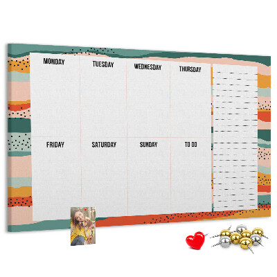 Lavagna di sughero agenda colorata con layout settimanale