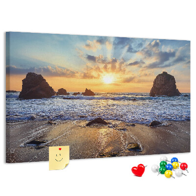 Lavagna di sughero con stampa tramonto sul mare calmo