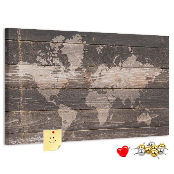 Lavagna di sughero mappa del mondo su sfondo di legno