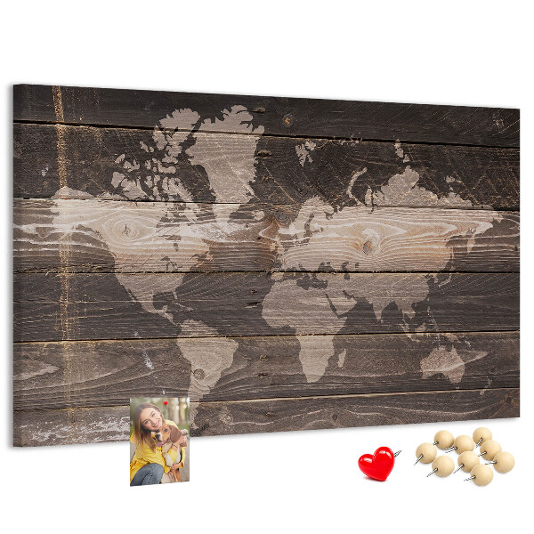 Lavagna di sughero mappa del mondo su sfondo di legno