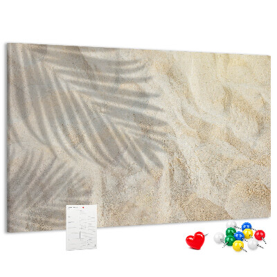 Bacheca in sughero con stampa di sabbia calda e ombre delicate